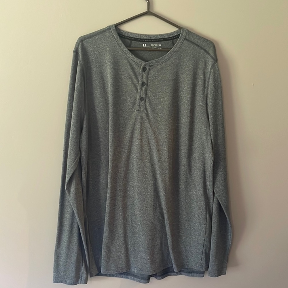 XXL UNDERARMOUR LONG SLEEVE SHIRT